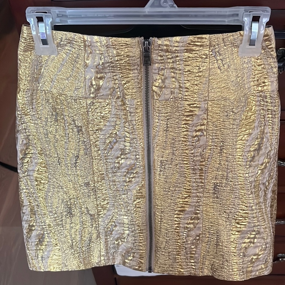 BCBG mini Skirt XXS Gold and beige metallic fabric